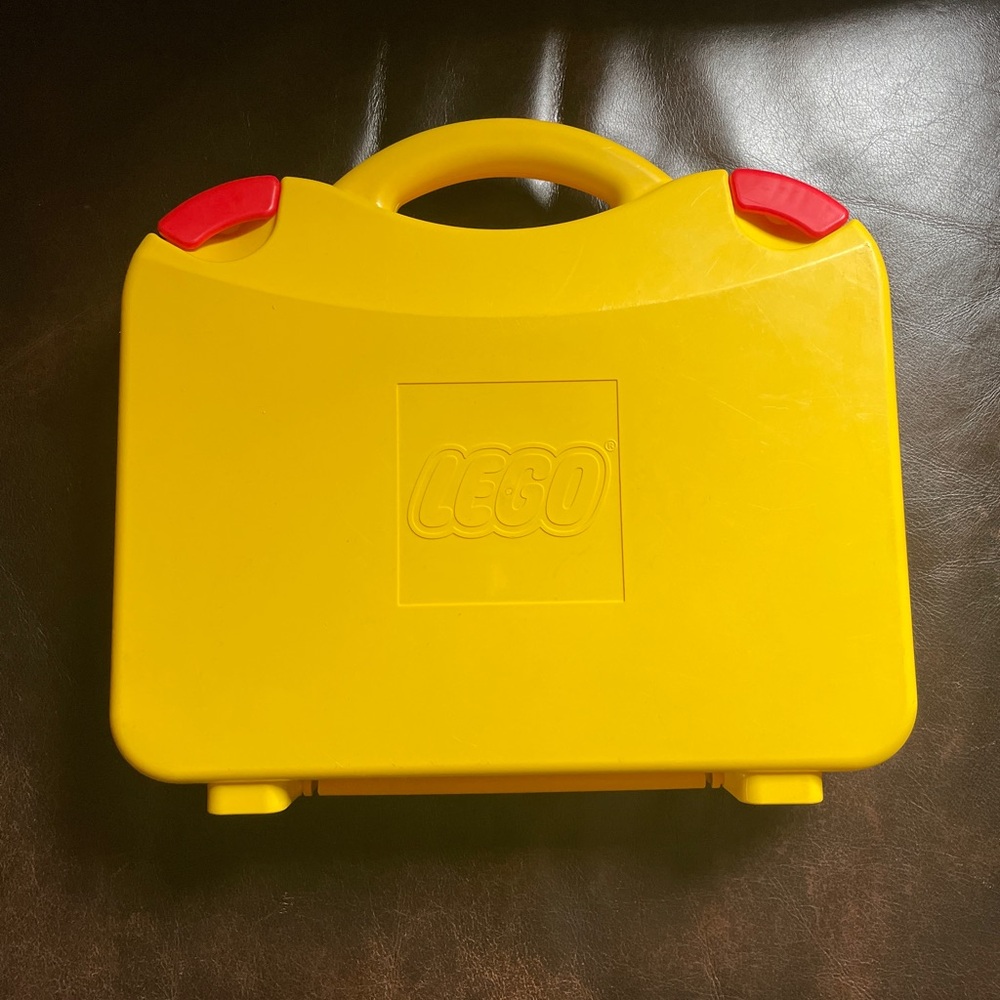 LEGO Bright Yellow (and red) Carrying Case / Briefcase - 2012 w Dividers